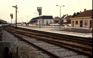 Menin - TH 84-6505.jpg